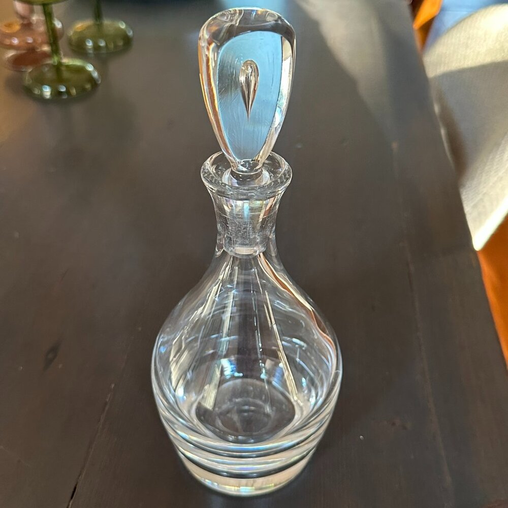 💧 Steuben Crystal Teardrop Decanter with Stopper – Mid-Century Elegance